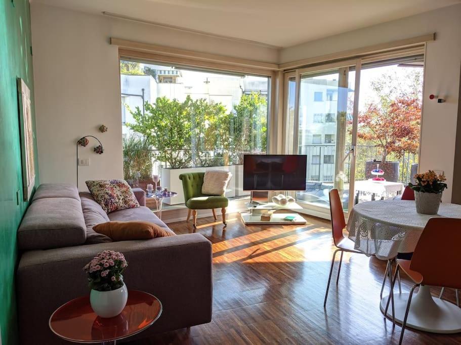 Appartamento Vista San Luca Con Terrazza Panoramica โบโลญญา ภายนอก รูปภาพ